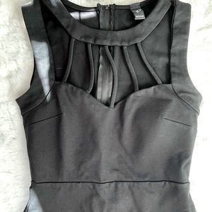 Windsor cute mini black dress in small (like-new)
